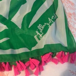 NWOT Lilly Pulitzer Target Scarf